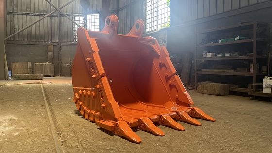 Excavator Rock Bucket with Hardox400 Custom Weight Heavy Duty Teeth (Bacchetta di roccia per escavatori con denti a peso pesante)